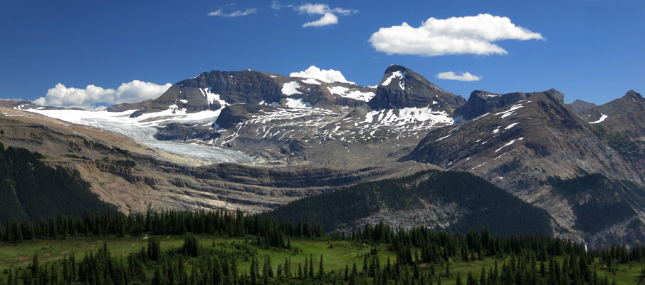 The Daly Glacier, Mt. Daly and Mt. Niles are among the eastern highlights as you follow the trail